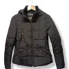 Parka acolchada negra con chiporro y capucha – Marca unknown – Talla M