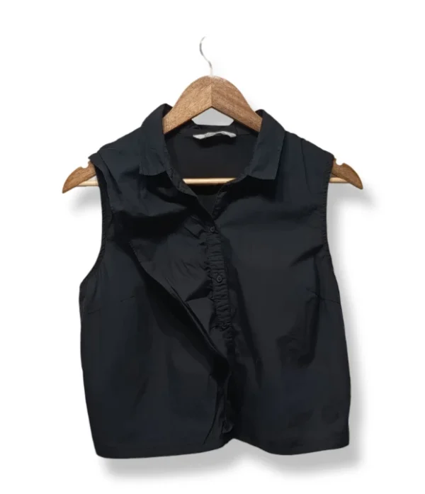 Blusa Negra Crop sin Mangas – IO – Talla M