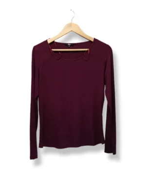 1000004845 (16) Polera Manga Larga IO – Talla M