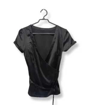 Blusa Cruzada Negra  – Talla M