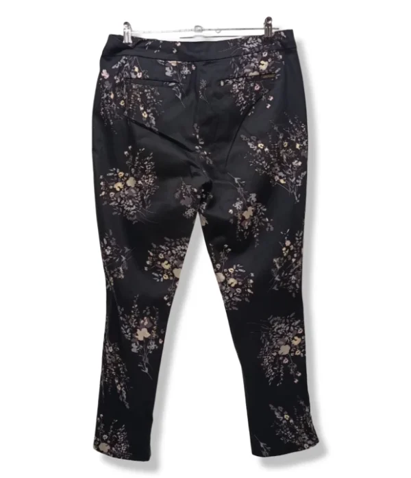pixelcut-export-1751175837287 Pantalón Floral Negro – Lorenzo Di Pontti – Talla M