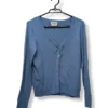 Cardigan celeste University Club – Ligero y versátil para tu día a día