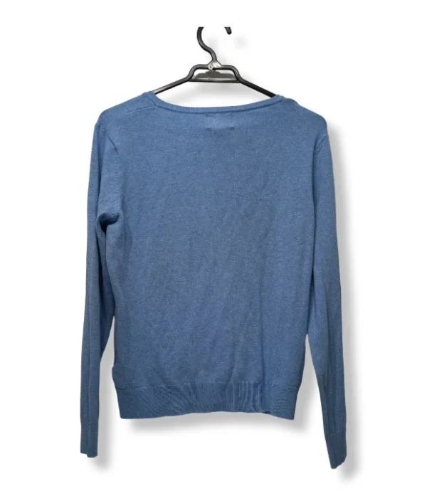 pixelcut-export-1751213778385 Cardigan celeste University Club – Ligero y versátil para tu día a día