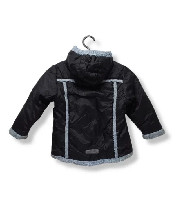 Parka azul marino con detalles celestes – Abrigo cálido con estilo para niña