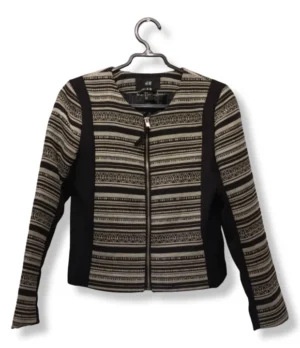 pixelcut-export-1751249720334 Chaqueta H&M Estilo Étnico – Negro y Beige, Talla 36