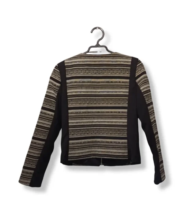 pixelcut-export-1751249746254 Chaqueta H&M Estilo Étnico – Negro y Beige, Talla 36