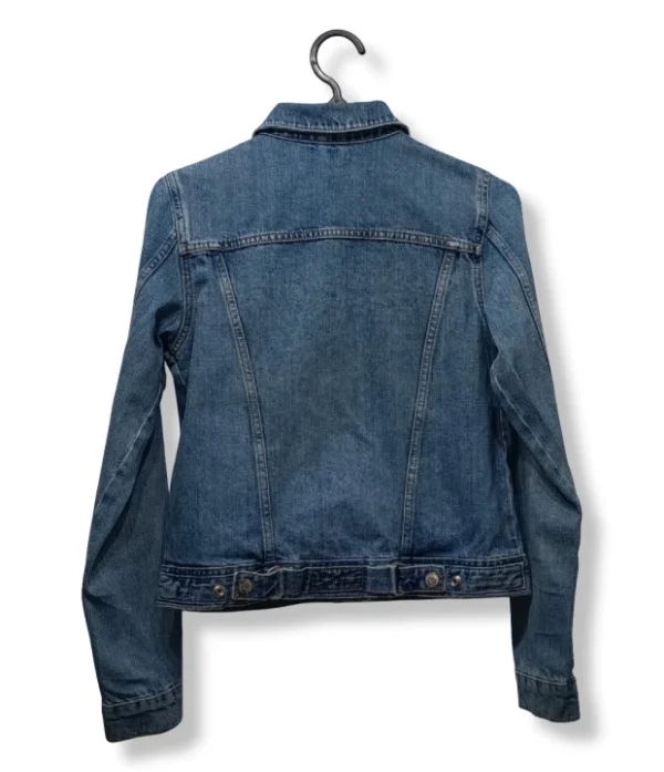 pixelcut-export-1751259825435 Chaqueta Denim Topshop – Clásica con Toque Gastado, talla S