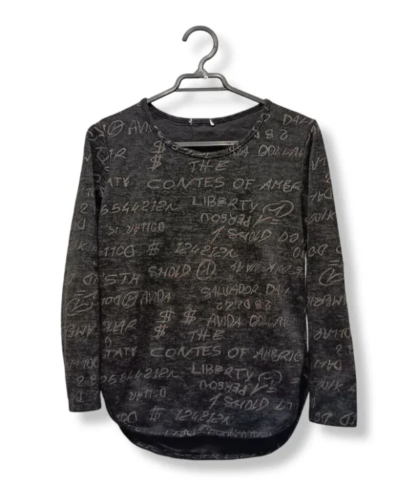 Polera Negra Estampado Graffiti, talla S