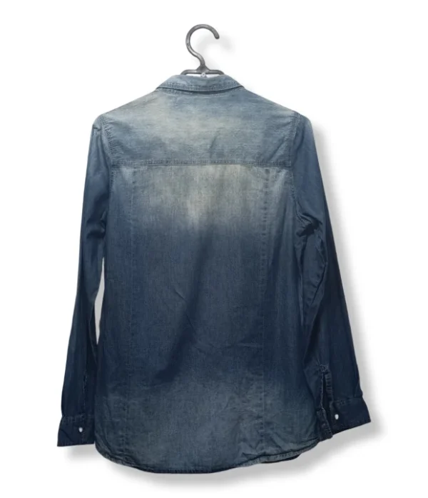 pixelcut-export-1751318149522 Camisa Denim Azul Lavado – Esprit, Talla 38