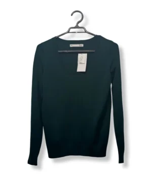 pixelcut-export-1751319697460 Suéter Verde Oscuro Cuello Redondo – Sfera (Nuevo)