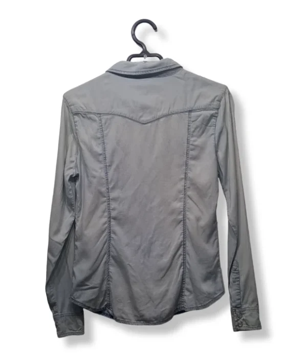 pixelcut-export-1751321245792 Camisa denim Guess, clásica y versátil, Talla S