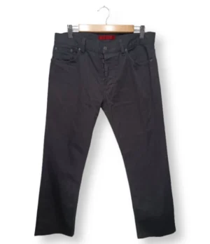 Jeans Hugo Boss Slim Fit – Negro – Talla 34 (estimada) – Usado