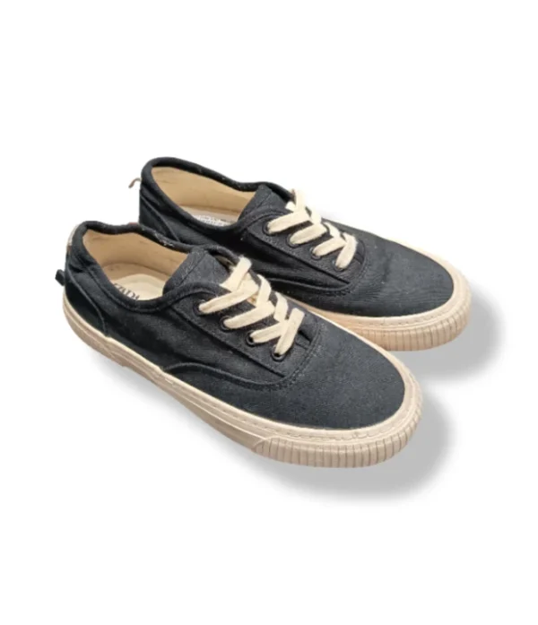 Zapatillas Zara Kids negras de lona con suela blanca – Talla 33 (Nuevas con etiqueta)