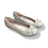 Zapatos blancos Girlz Only con lazo – Talla 33 