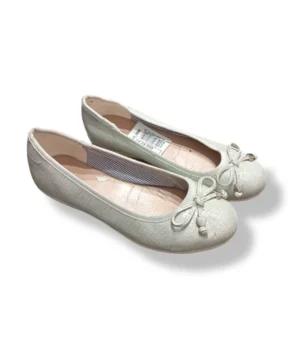 Zapatos blancos Girlz Only con lazo – Talla 33 