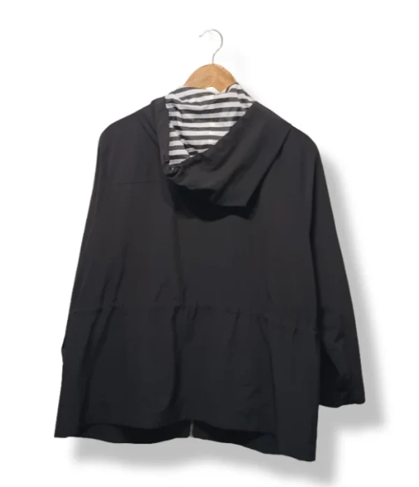 Cortaviento negro Zenergy by Chico’s Talla L