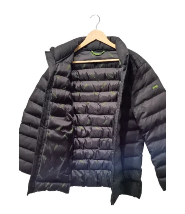 Parka puffer negra Hugo Boss – Estilo deportivo y urbano