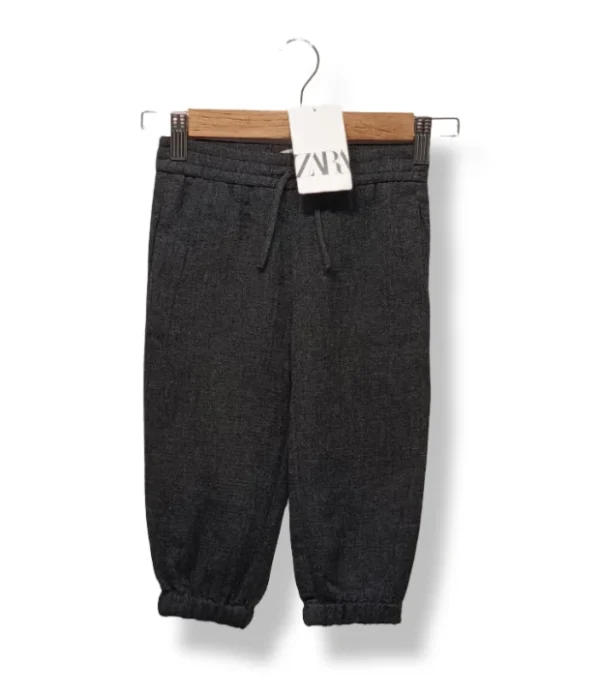 1000015516 (11) Pantalón jogger gris oscuro – Zara – Talla 2-3 años