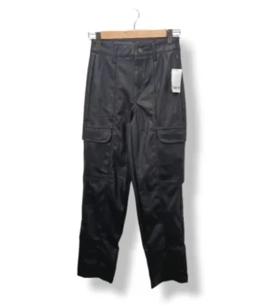 1000018665 (7) Pantalón cargo efecto cuero negro BAR III – Talla XS