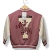 Chaqueta varsity rosada con mangas crema Zara
