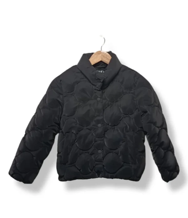 Chaqueta acolchada negra Zara niña, diseño circular – Talla 10