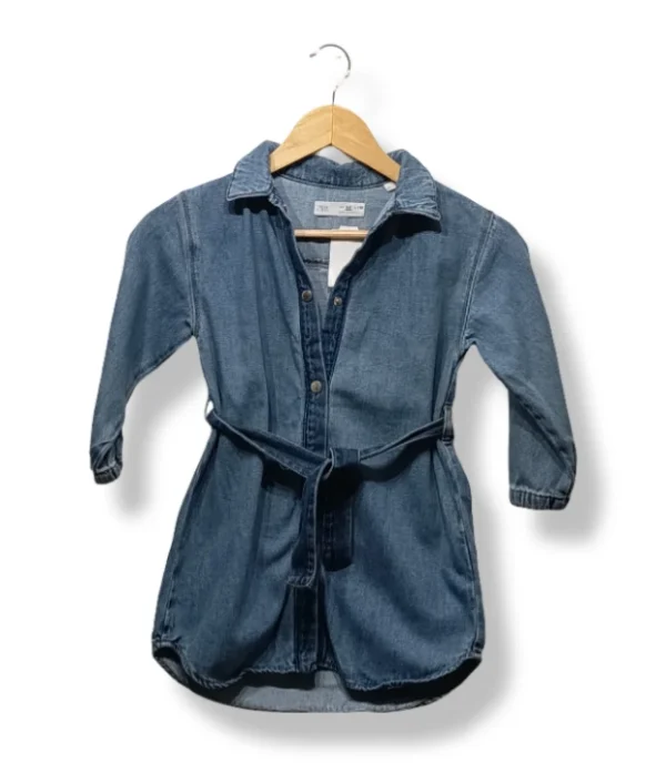 Vestido camisero denim Zara niña, con cinturón, talla 4- 5 años