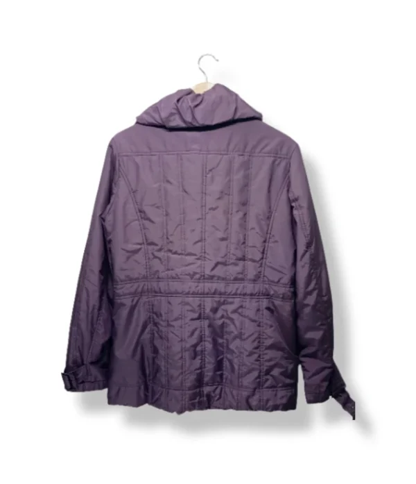 Parka acolchada lavanda con cuello envolvente, Talla L