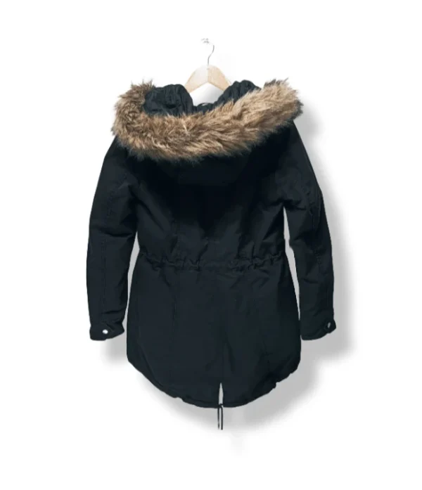 Chaqueta negra con chiporro sintético Miss Selfridge, talla S