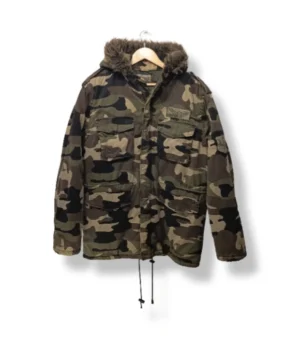 pixelcut-export-1754283873166 Chaqueta camuflada con gorro y chiporro interior estilo militar , Talla M