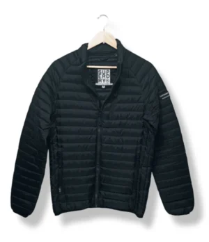 Parka de pluma ultraliviana negra Superdry – Talla M