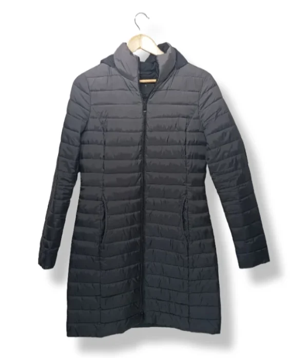 Parka larga acolchada negra The Outerwear (XS/S)