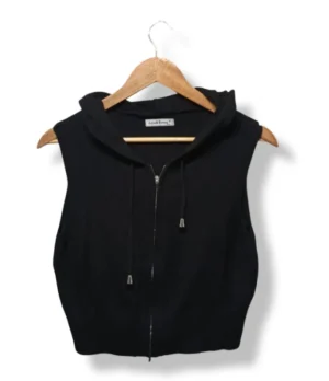 pixelcut-export-1756359839886 Chaleco sin mangas con gorro Amo&Roma – Talla S/M