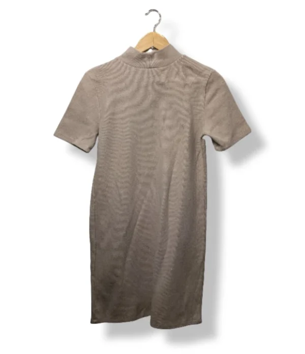 pixelcut-export-1756360234001 Vestido tejido beige Zara talla M