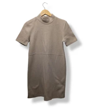 pixelcut-export-1756360279257 Vestido tejido beige Zara talla M