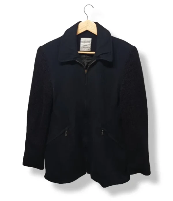 pixelcut-export-1756360428197 Chaqueta negra Bandolera talla 38