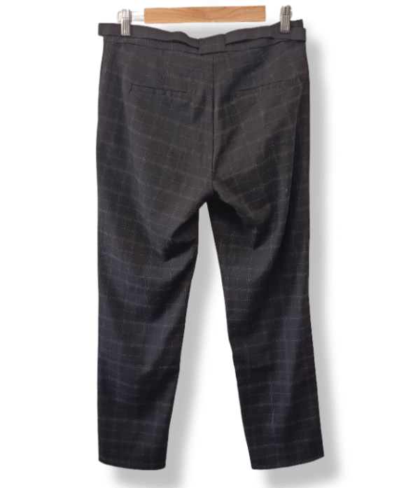 1000021907 (21) Pantalón a cuadros Mango, talla S