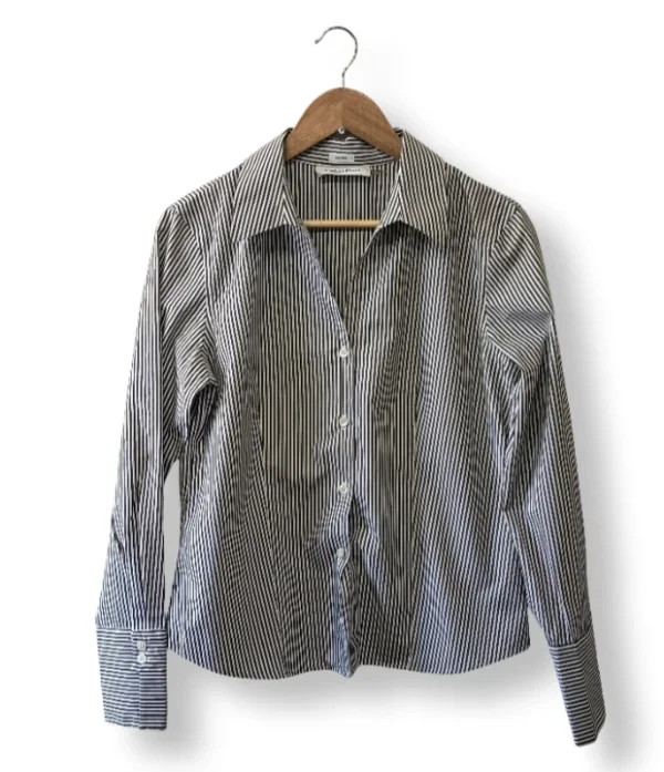 1000024175 (26) Camisa Calvin Klein a rayas, Talla S