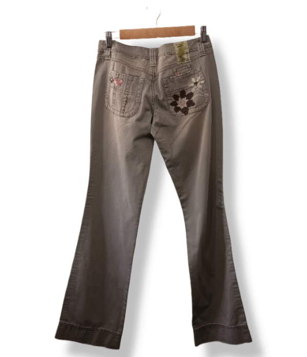 Jeans Tommy Jeans bordados traseros – Talla 38