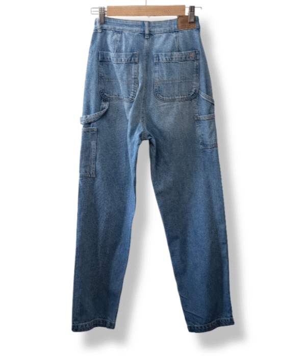 pixelcut-export-1757512974173 Jeans American Eagle azul claro rasgados – Talla 34