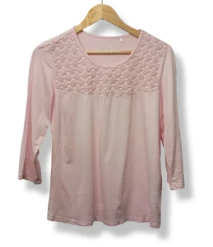 pixelcut-export-1757566606423 Polera rosa con encaje frontal Sparkle Canada