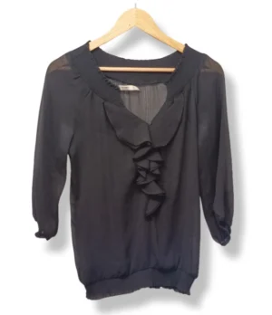 Blusa negra con volantes frontales Old Navy – Talla S
