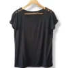 Polera negra con mangas trenzadas TAHARI