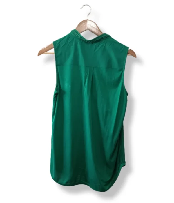 Blusa verde sin mangas Cortefiel, talla S