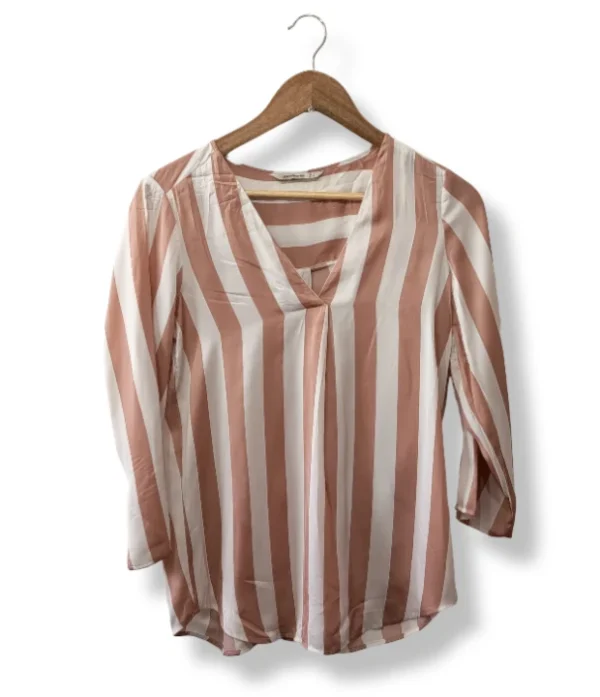 pixelcut-export-1757567912952 Blusa Stradivarius a rayas verticales – Talla S