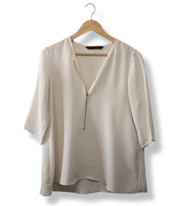 Blusa blanca con cierre frontal Zara – Talla M