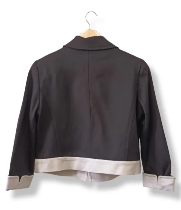 Blazer corto negro Tahari, talla S