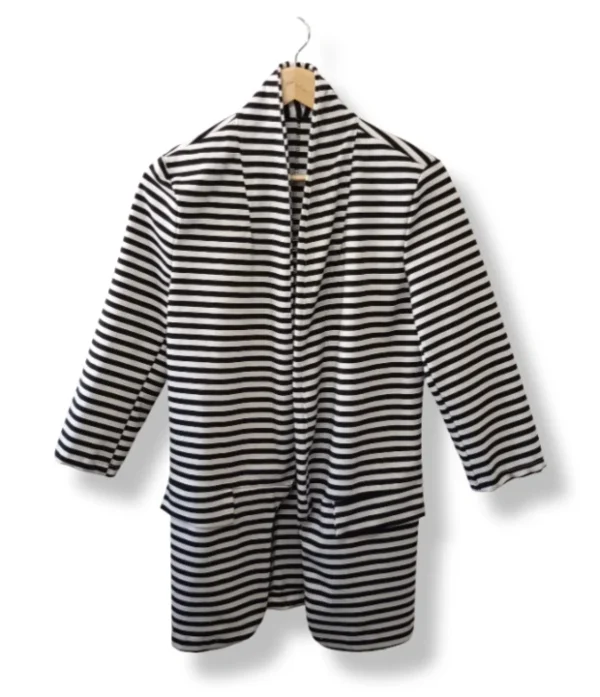 pixelcut-export-1757571694465 Blazer a rayas blanco y negro SL Moda – Talla M
