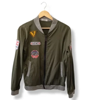 Chaqueta bomber verde con parches Mocili Street Wear – Talla S