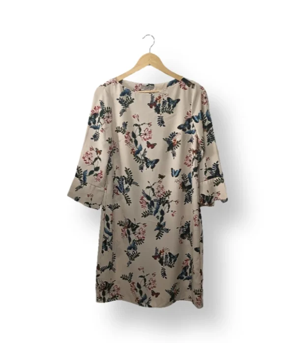 IMG_20251021_152103 Vestido floral mariposas H&M – Talla S
