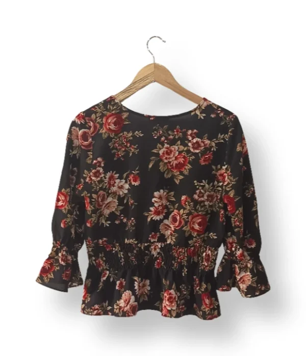 IMG_20251021_154117 Blusa floral Moa Moa – Talla M